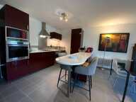 A FEURS (42). APPARTEMENT  T3  Relooké  Avec  PLACE DE PARKING ,  quartier calme — photo 2