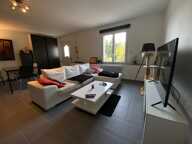 A FEURS (42). APPARTEMENT  T3  Relooké  Avec  PLACE DE PARKING ,  quartier calme — photo 3