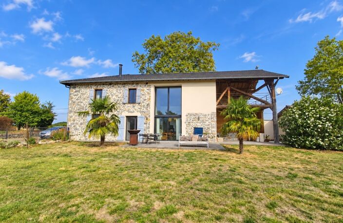 Maison avec piscine et garage à GANTIES (31) — photo 2