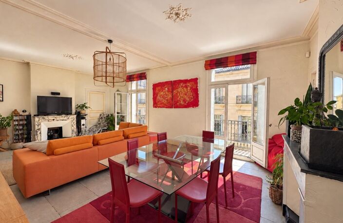 Appartement à vendre 4 pièces MONTPELLIER CENTRE HISTORIQUE (34)- le charme de l'ancien à personnaliser — photo 2