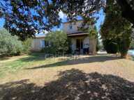 Maison T6 de plain-pied avec charme et piscine – SAINT-MAXIMIN (30)  — photo 2