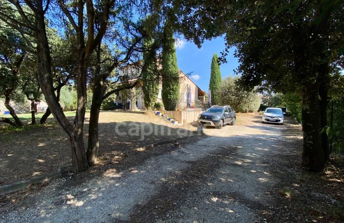 Maison T6 de plain-pied avec charme et piscine – SAINT-MAXIMIN (30)  — photo 3