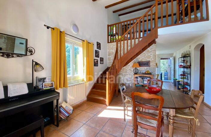 Maison T6 de plain-pied avec charme et piscine – SAINT-MAXIMIN (30)  — photo 5