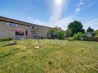 MAGNIFIQUE MAISON EN PIERRE DE 210 M² AVEC PISCINE, GARAGE ET BOULODROME – PROCHE ST EMILION & BORDEAUX — photo 2