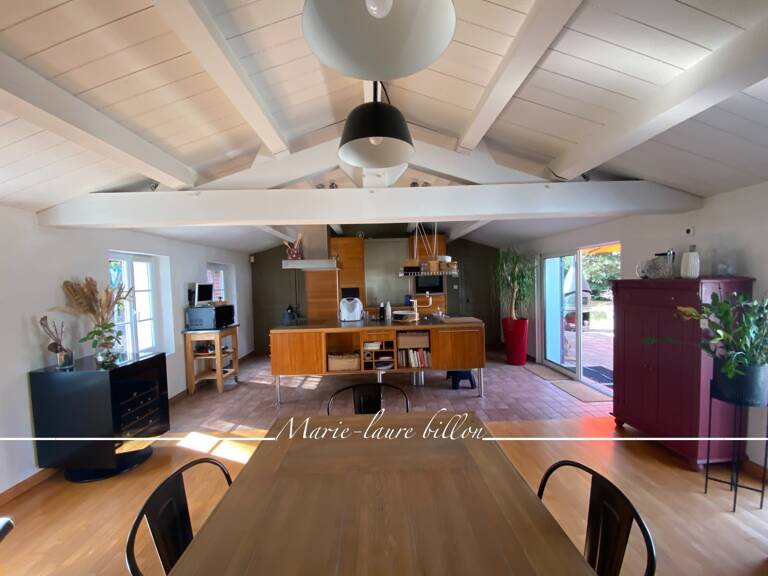 Maison à vendre 7 pièces SAINT HILAIRE DE RIEZ (85), longère+sa maison d'amis+annexes+piscine , parcelle 6000 m2 — photo 1