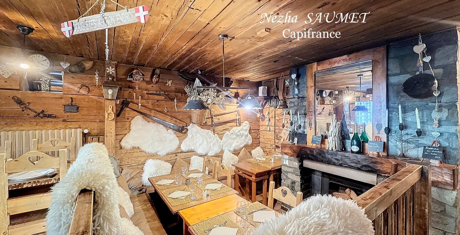 Fonds de commerce à vendre LE GRAND BORNAND (74), bar, restaurant, chambres d'Hôtes, terrasse, veranda, LicenceIV, piste de ski, sud, chalet, pôele à bois, cheminée, authentique — photo 1