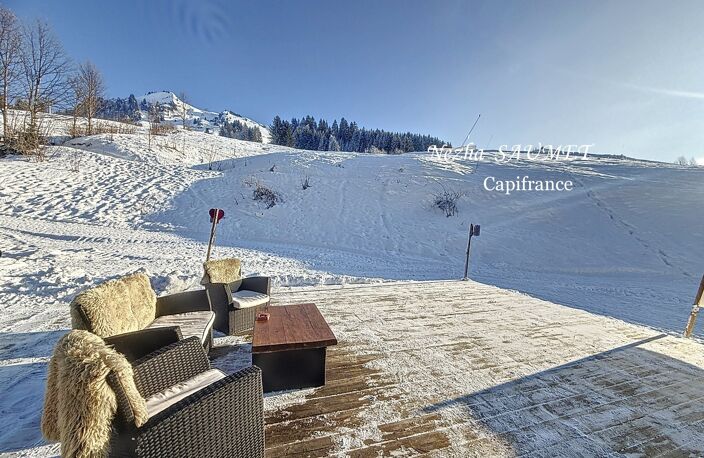 Fonds de commerce à vendre LE GRAND BORNAND (74), bar, restaurant, chambres d'Hôtes, terrasse, veranda, LicenceIV, piste de ski, sud, chalet, pôele à bois, cheminée, authentique — photo 2