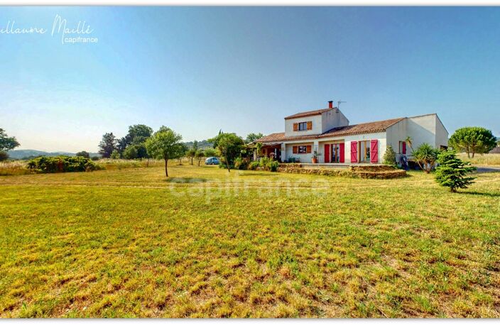 Villa 6 pièces 160m² habitable avec piscine - Neffiès (34320) — photo 3