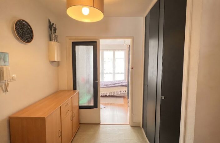 QUIMPER (29) — À VENDRE - Appartement T2 de 49 m² Au 3e étage avec ascenseur - Balcon - Cave — photo 5