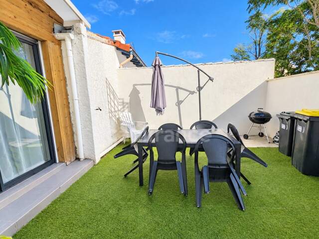 RONCE LES BAINS – À quelques pas de la plage – Appartement 7 pièces de 130 m² avec terrasse et balcon — photo du bien