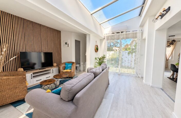 RONCE LES BAINS – À quelques pas de la plage – Appartement 7 pièces de 130 m² avec terrasse et balcon — photo 5