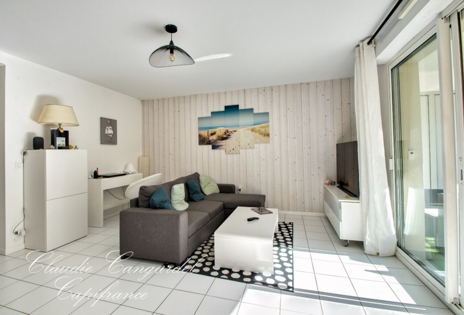 APPARTEMENT 3 PIÈCES AU CŒUR D’UNE RÉSIDENCE DE STANDING AVEC PISCINE, DANS UN ÉCRIN DE VERDURE AUX PORTES DE LA ROCHELLE — photo 1