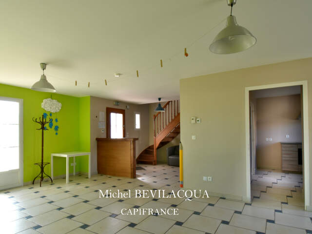 Maison à vendre 7 pièces NEVERS (58) Murs commerciaux ou maison familiale de 165 m² sur un terrain de 637 m² — photo du bien