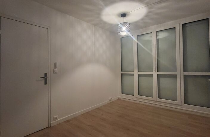 Appartement à vendre 3 pièces  (77) CHELLES - Quartier du Coteau — photo 5