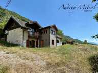 Maison en pierre avec piscine + terrain à vendre à SERRIERES EN CHAUTAGNE (73), 50 min de Genève et d'Annecy, 35 min d'Aix-les-Bains et 10 min du lac du Bourget — photo 2