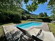 Maison en pierre avec piscine + terrain à vendre à SERRIERES EN CHAUTAGNE (73), 50 min de Genève et d'Annecy, 35 min d'Aix-les-Bains et 10 min du lac du Bourget — photo 2