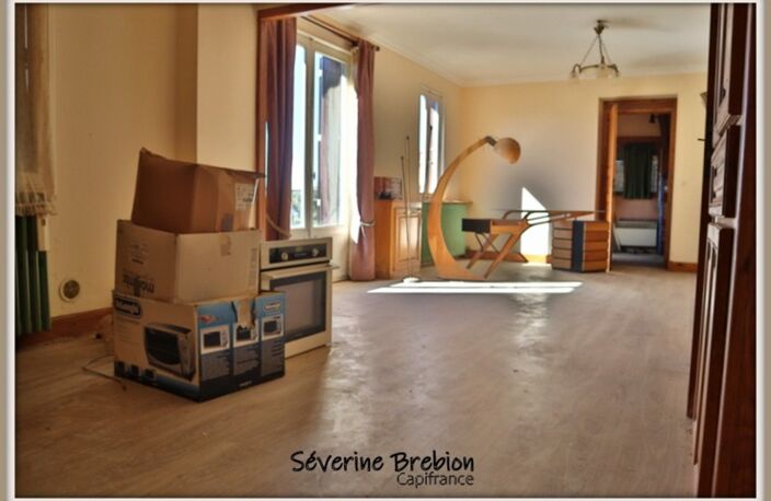 Maison de 116 m², 5 pièces, grand atelier, garage, terrain de 1000m² SAINT REMY SUR DUROLLE (63) — photo 4