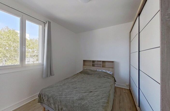 398A Cours Emile Zola Villeurbanne 69100 - T2 Meublé - 890 €CC — photo 5