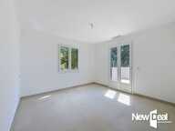 MONTAUROUX _ Appartement rénové de 80m²,  3 chambres, garage et terrain d'environ 1100 m² — photo 3
