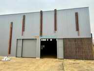 LOUVRES : A VENDRE Entrepôt  neuf de 440m² — photo 2