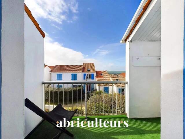 Superbe T3 lumineux avec balcon en vente à  Rue de la Pointe à l'Herbaudière (85330) — photo du bien