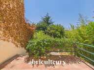 Maison de village avec jardin, garage, cave et grenier aménageable à Saint-Cannat — photo 4