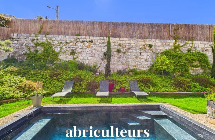 Superbe maison familiale contemporaine DPE A avec mini-piscine éco, jardin privatif et prestations haut de gamme au centre de Saint-Laurent-du-Var — photo 3