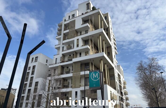 Vaste appartement de caractère 119 m² en immeuble d’architecte avec balcon et terrasse à Aubervilliers (93300) — photo 2