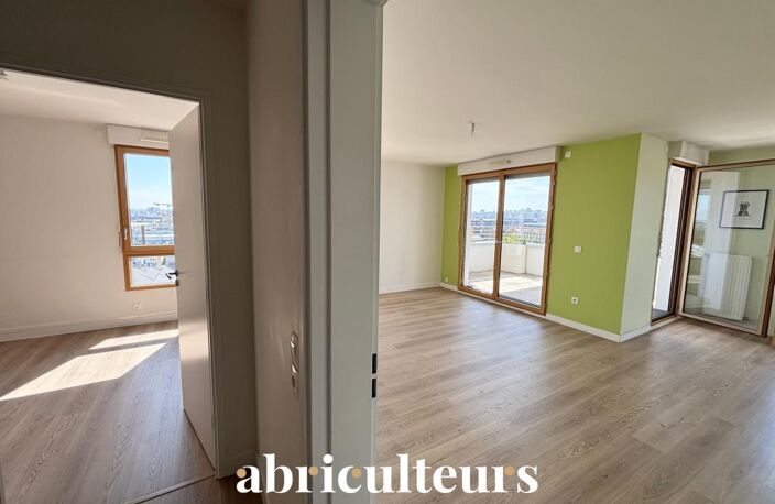 Vaste appartement de caractère 119 m² en immeuble d’architecte avec balcon et terrasse à Aubervilliers (93300) — photo 5