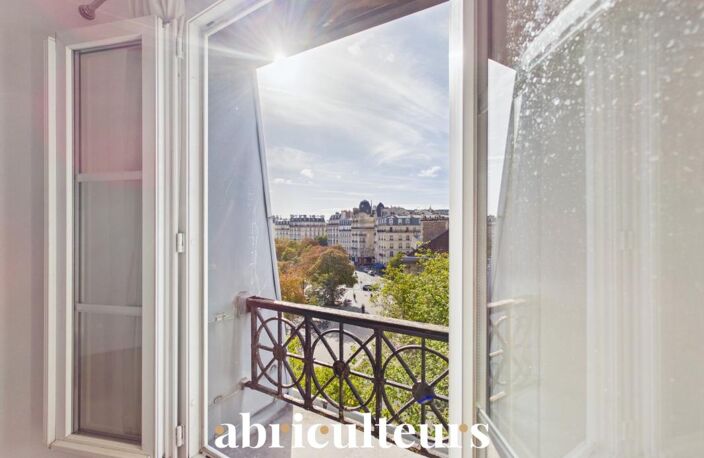 2/3 pièces 37 m² à Nation - Dernier étage vue toits - Refait à neuf - Paris 12 — photo 2