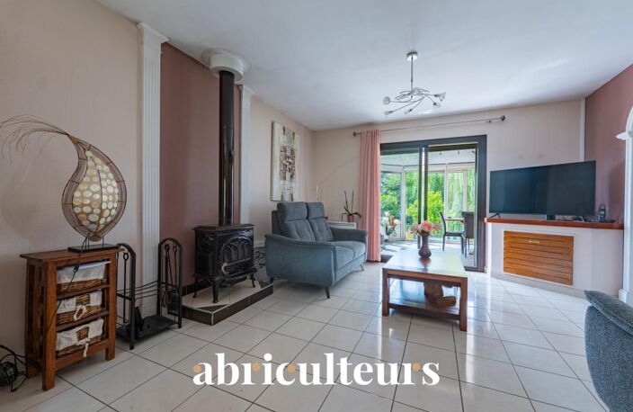 Maison familiale avec une véranda de 20m² en vente à Varanges (21110) — photo 4
