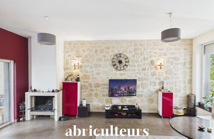 Belle maison contemporaine T7 de 185m²  avec dépendance, terrasse et jardin arboré de 500m² –  Garage  - Colombes (92400) — photo 5