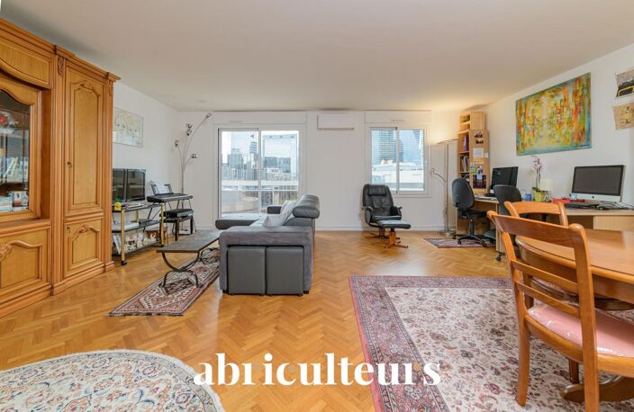 Dernier étage avec vue exceptionnelle sur La Défense – Superbe T4 familial à Courbevoie — photo 3