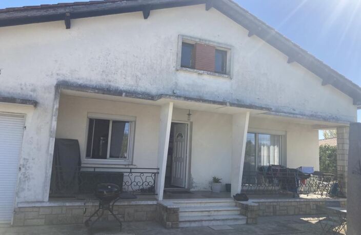MAISON T4 FALGUIERES — photo 2