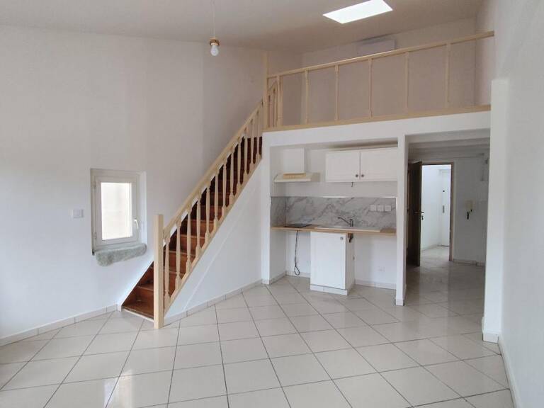 Avignon Intra muros - Quartier Carmes / Université, appartement duplex 34 m² — photo 1
