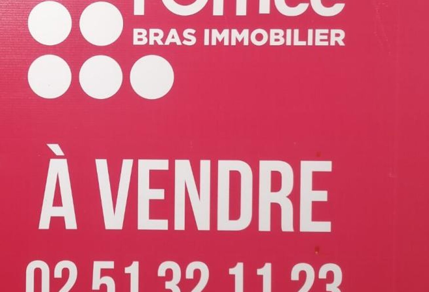 Nieul le Dolent, ensemble immobilier à rénover! — photo 1