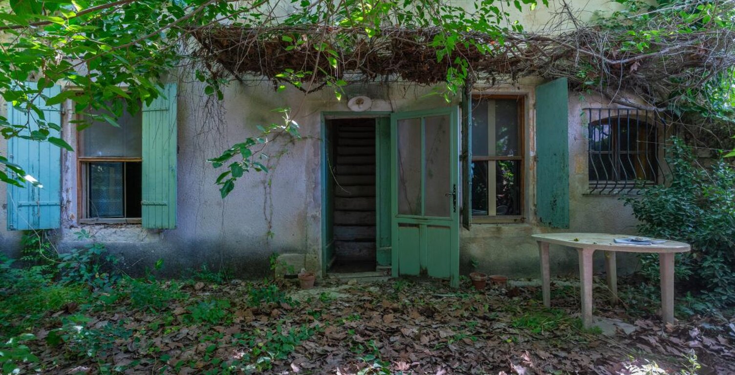 Maison - 117 m² - Paradou (13) — photo 1