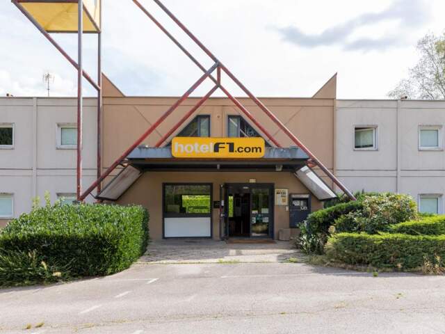 Immeuble - 916 m² - Saint-Nabord (88) — photo du bien