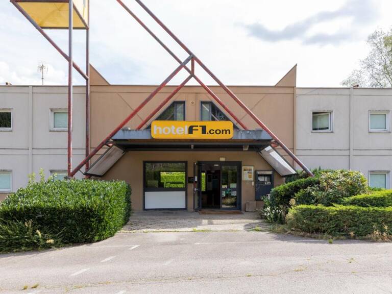 Immeuble - 916 m² - Saint-Nabord (88) — photo 1
