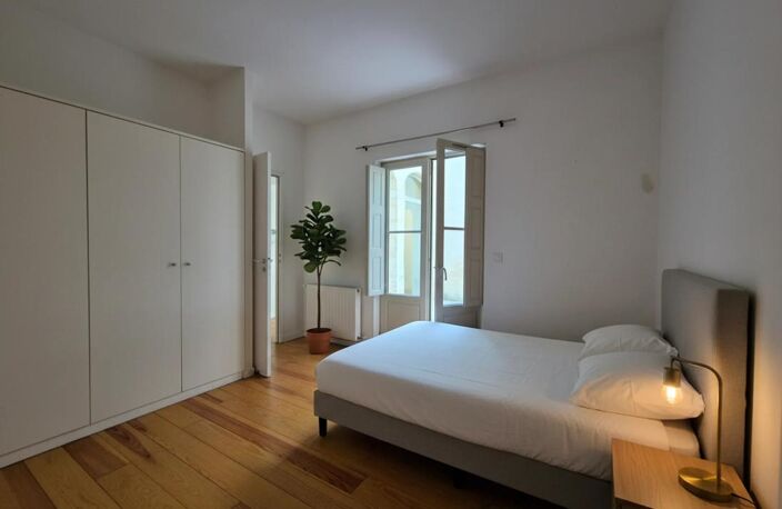 BORDEAUX – APPARTEMENT T3 - 74 M² - PATIO AU CŒUR DE L’APPARTEMENT — photo 5