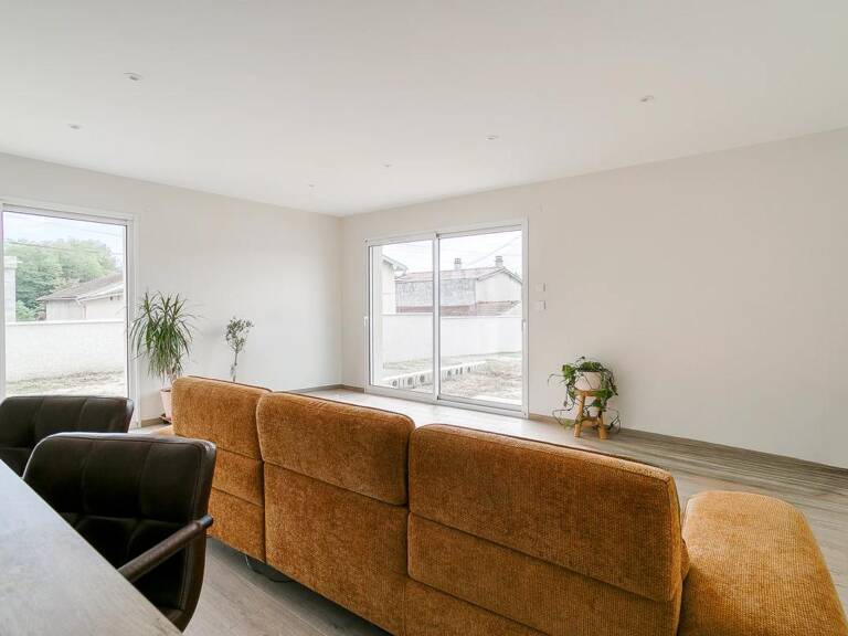 Maison de 5 pièces de 116 m² à Roussillon — photo 1