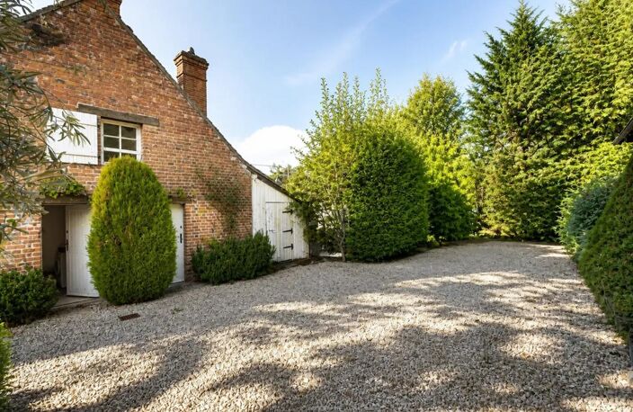 Maison de 8 pièces de 168 m² à La Ferté-Beauharnais — photo 2