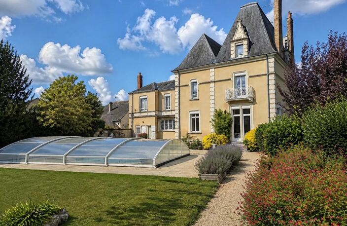 Maison  de charme de 14 pièces de 352 m² à Château-Gontier — photo 2