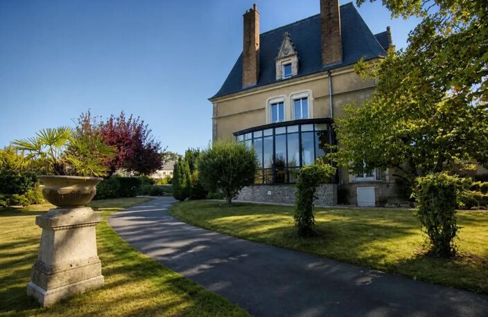 Maison  de charme de 14 pièces de 352 m² à Château-Gontier — photo 5