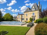 Maison  de charme de 14 pièces de 352 m² à Château-Gontier — photo 2
