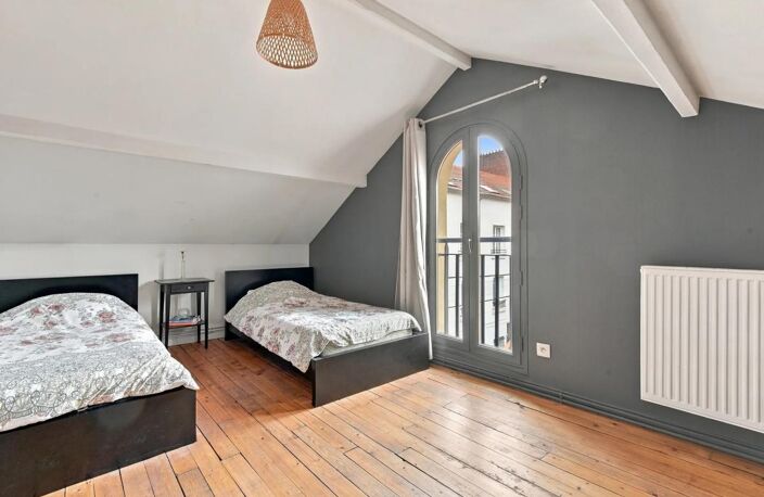 Maison de 5 pièces de 104 m² à Saint-Denis — photo 4