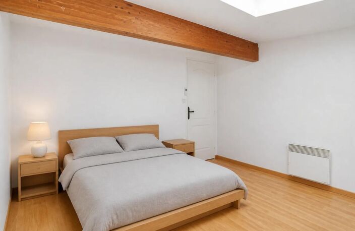 Maison de 4 pièces de 77 m² à Carbon-Blanc — photo 4