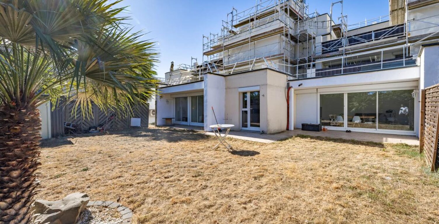 Appartement T3 de 73 m² à Évry-Courcouronnes — photo 1