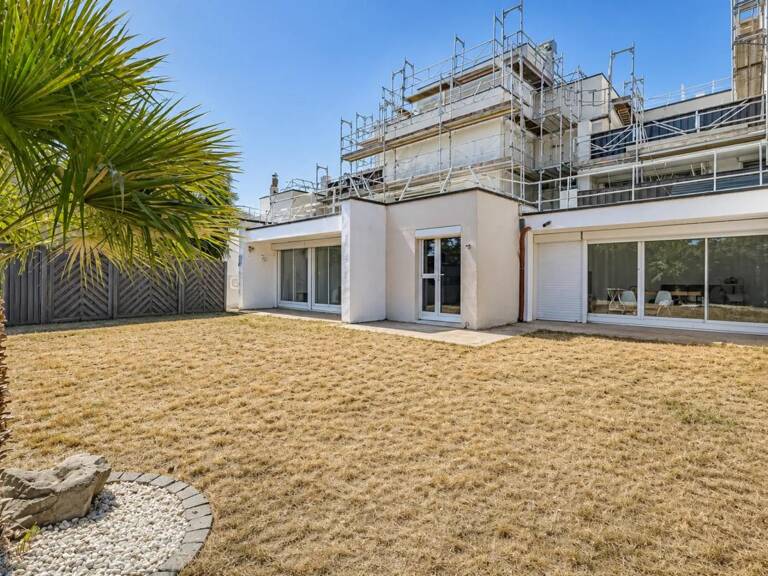 Appartement T3 de 73 m² à Évry-Courcouronnes — photo 1