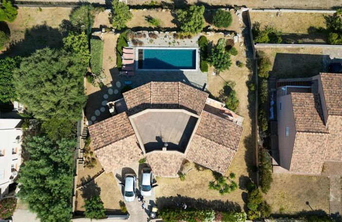 Maison de 7 pièces de 251 m² à Propriano — photo 2